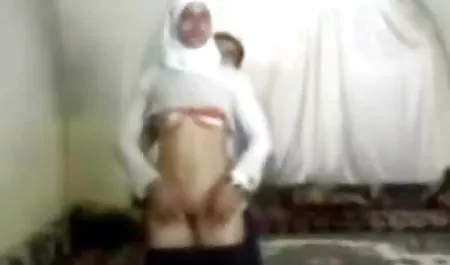 આ Yankees ગોળમટોળ સુંદર અને હાર્ડ porn સારાહ Masturbates