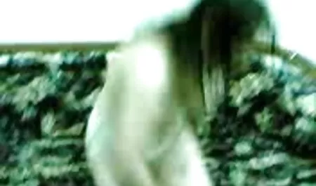 મોહક stepmom sucks અને સુંદર આર્મેનિયન મહિલાઓ પોર્ન Fucks FFM